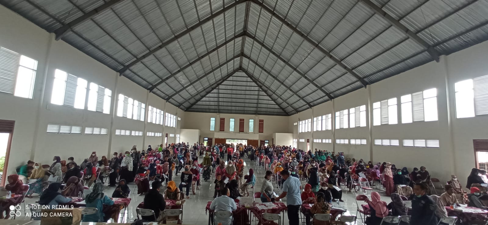 PT. Pos Salurkan Bantuan BBM, Sembako dan PKH Kepada Ribuan Warga Srimulyo